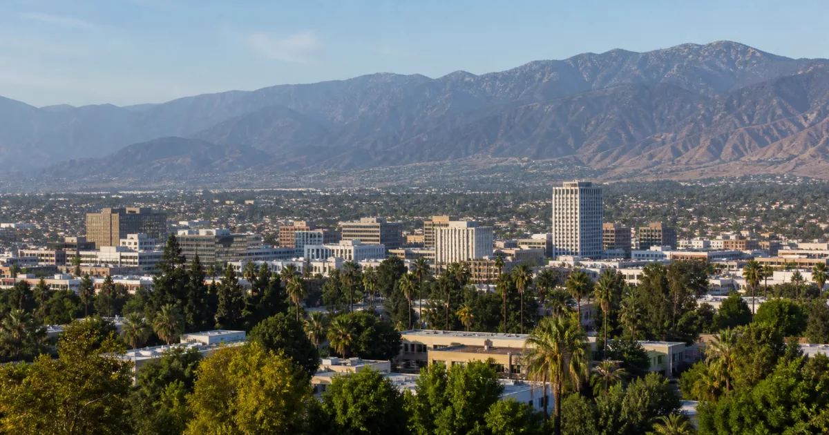 Imagen destacada de la ciudad de San Bernardino, California